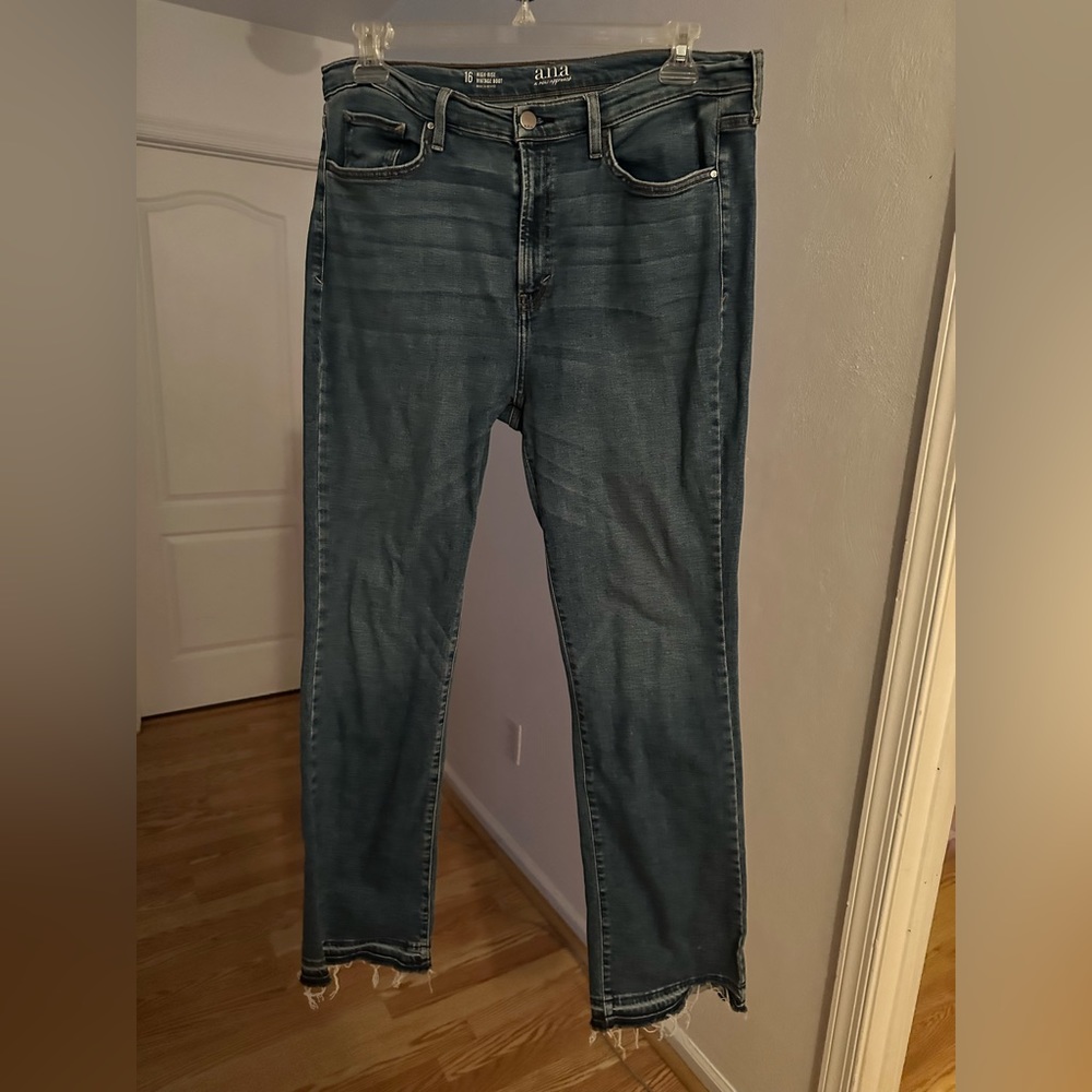 Ladies Size 16 wide leg distressed bottom jeans